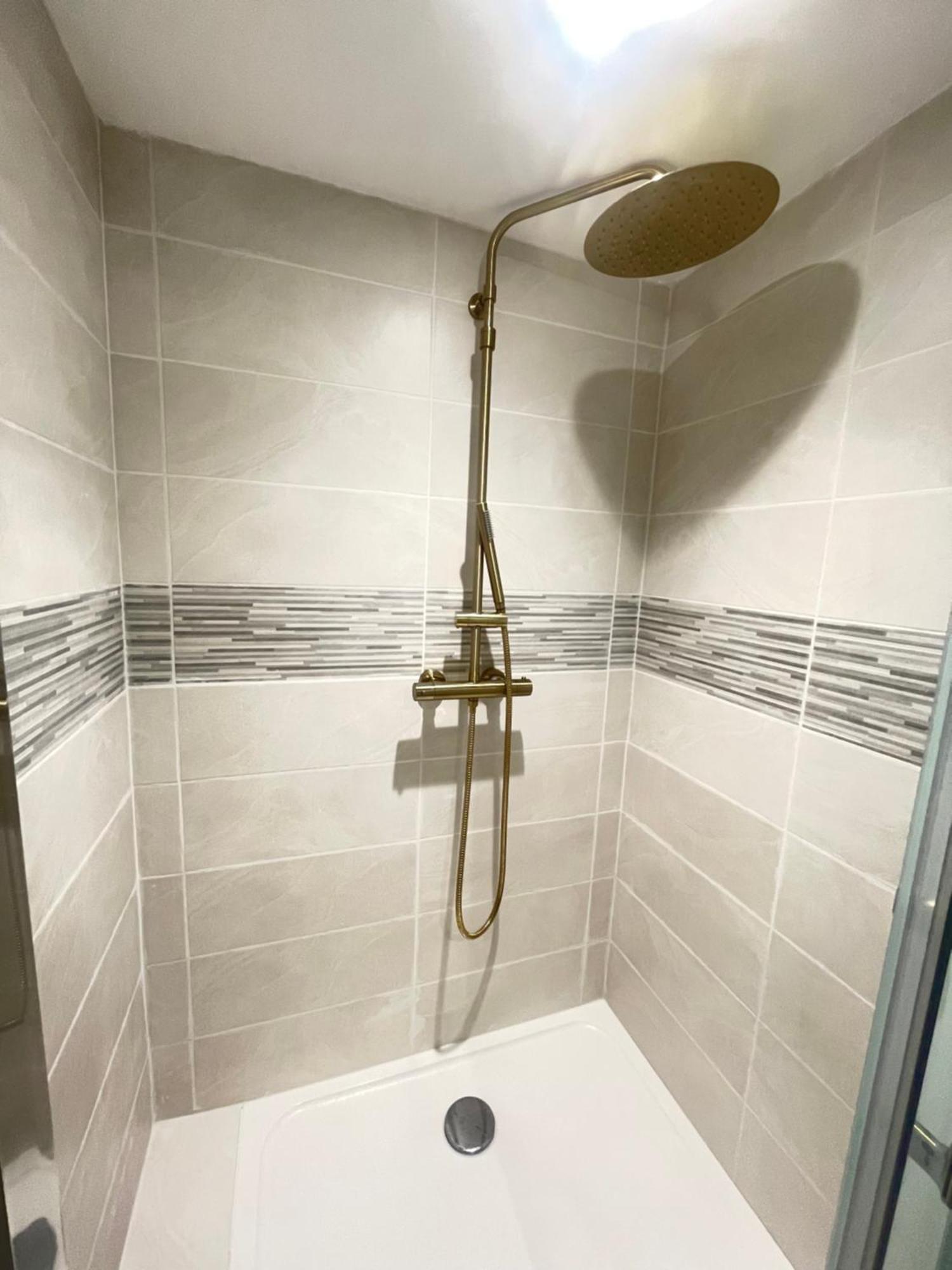 Dday Gold Apartment